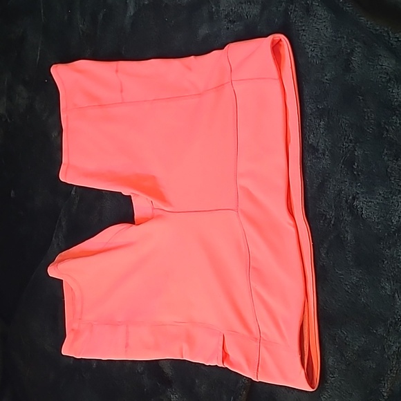 3/$15🚨NINE WEST  ACTIVE 4 way stretch Shorts - Picture 8 of 10